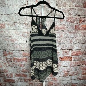 Athleta Strappy Lightweight Sleeveless Blouse XXS